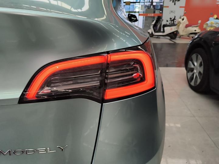 Model Y 2022 Facelift RWD photo 7
