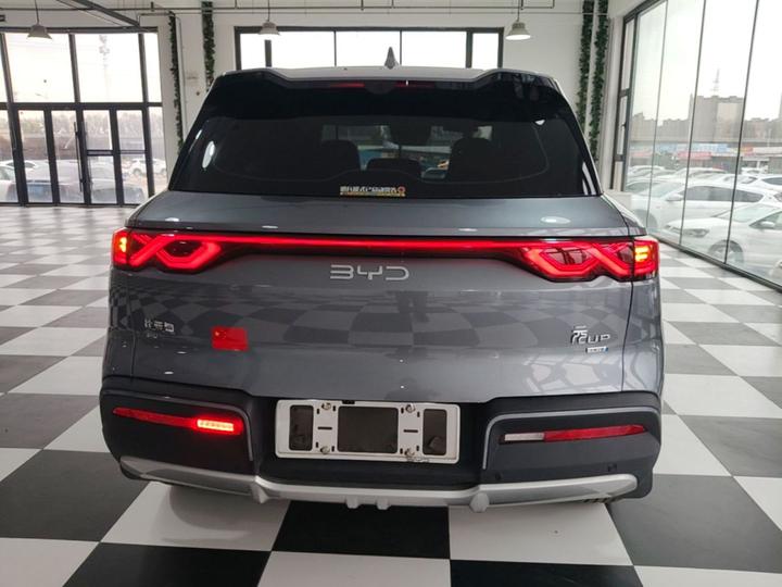 Yuan UP 2025 ADAS 401KM photo 5