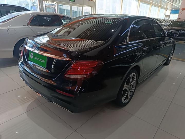 E-Class 2017 E 320 L Sport 4MATIC photo 6