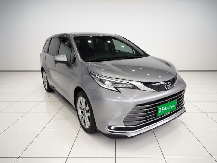 Sienna 2024 2.5L Hybrid Premium photo 3