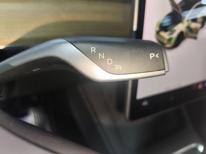 Model Y 2021 Standard Range RWD photo 8