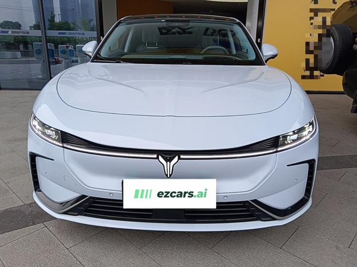 Voyah Passion 2023 AWD Standard photo 2