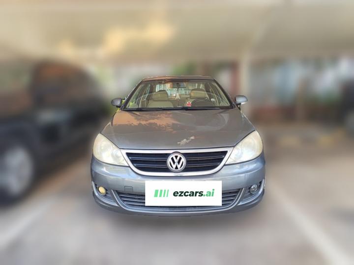 Lavida 2009 2.0L AT photo 2