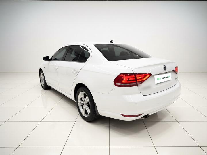 Lavida 2017 1.6L AT photo 4