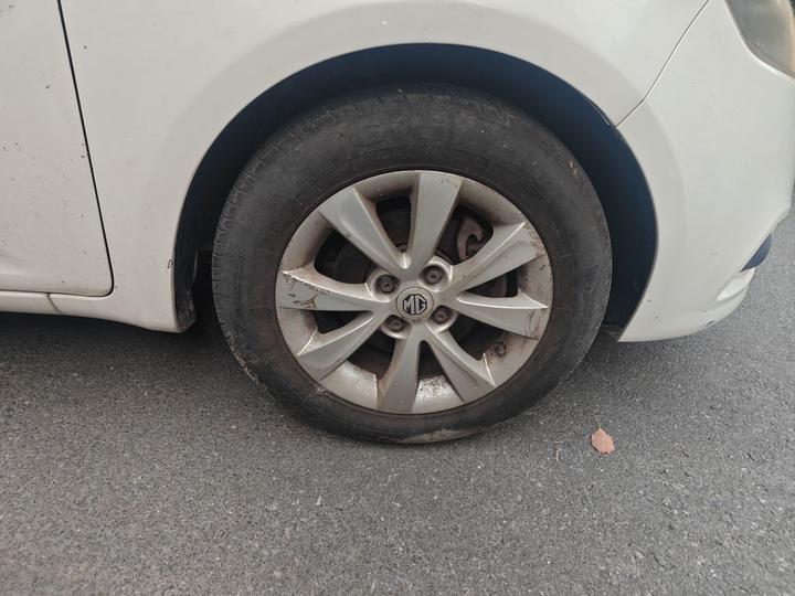 3 2013 1.5L AMT Elite photo 8