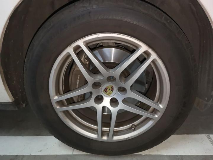 2017 Macan 2.0T photo 8