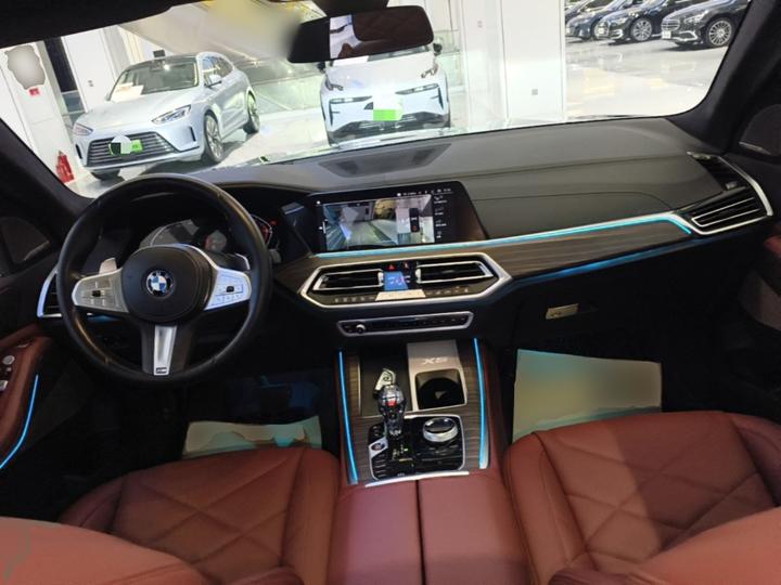 X5 2022 Facelift xDrive 40Li M Sport Package photo 5