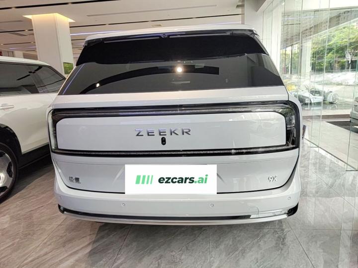 9X 2025 Hyper 70kWh 6-Seater photo 3