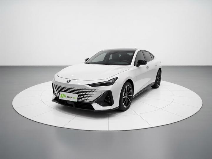 UNI-V 2023 1.5T Premium