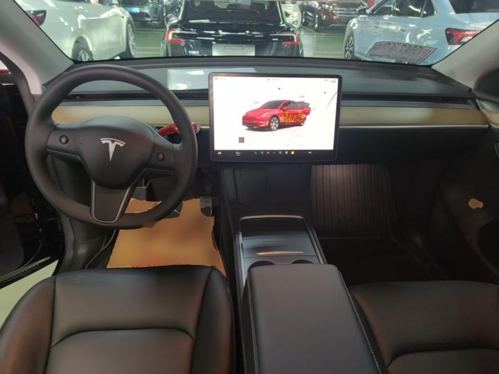 Model Y 2022 Facelift RWD photo 5