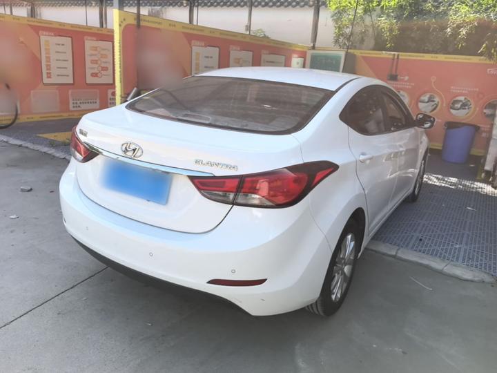 Elantra 2016 1.6L AT Smart photo 4