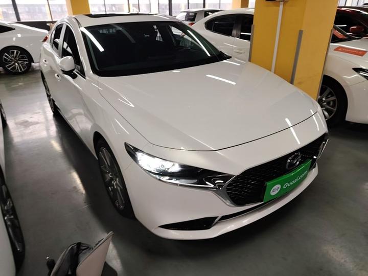3 Axela 2021 2.0L AT photo 3