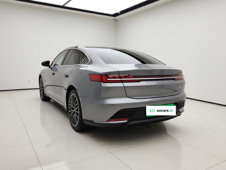 Han 2021 EV Standard Range Luxury photo 4