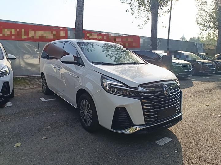 GL8 2023 Facelift Luxury photo 3
