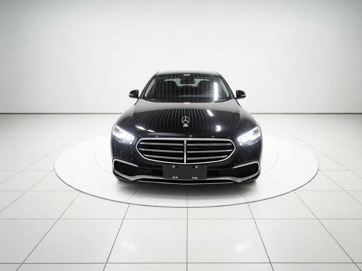 E-Class 2023 E 260 L photo 2