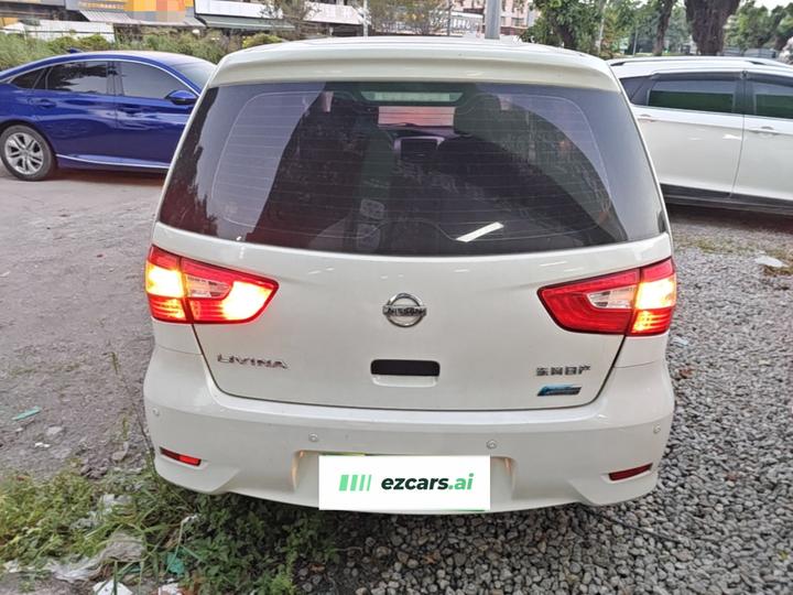 2015 1.6XE CVT Comfort photo 5