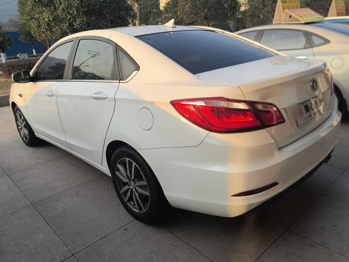 Eado 2016 1.6L AT photo 4