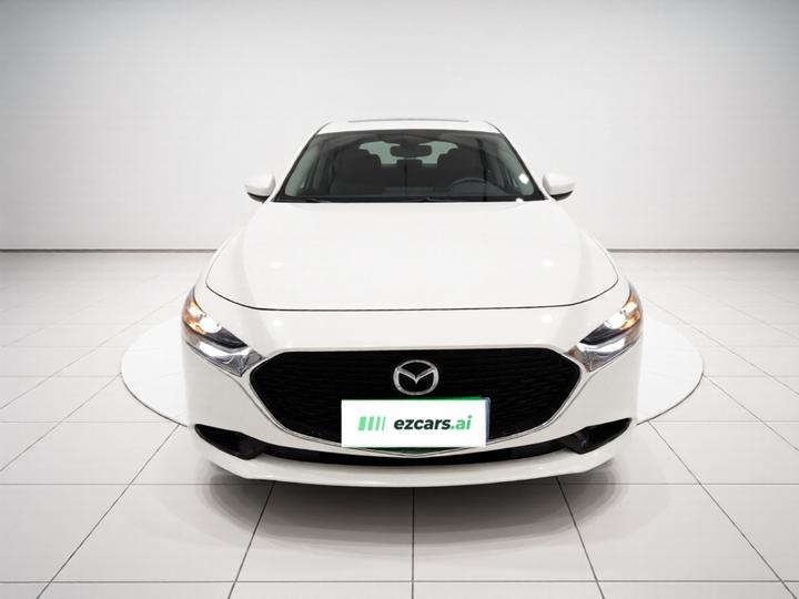 3 Axela 2021 2.0L AT photo 2