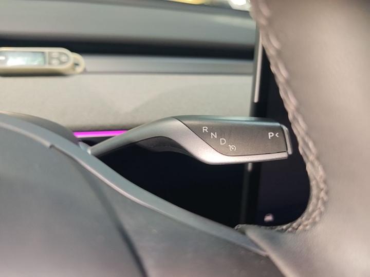 Model Y 2023 RWD photo 5