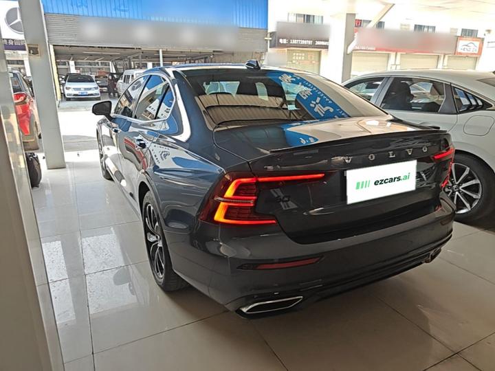 S60 2022 B4 Luxury photo 4