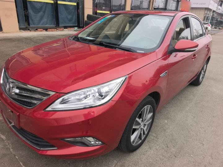 Eado 2015 1.6L AT Luxury