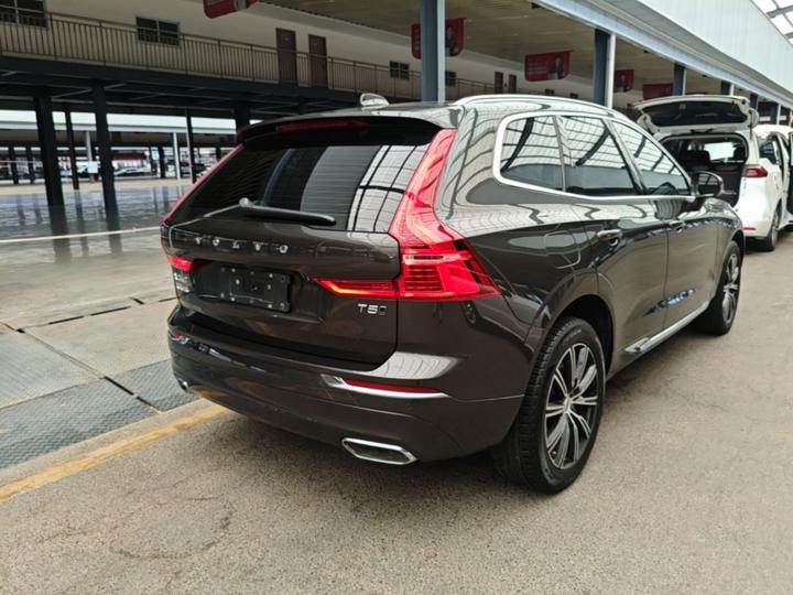 XC60 2021 T5 AWD Luxury photo 4