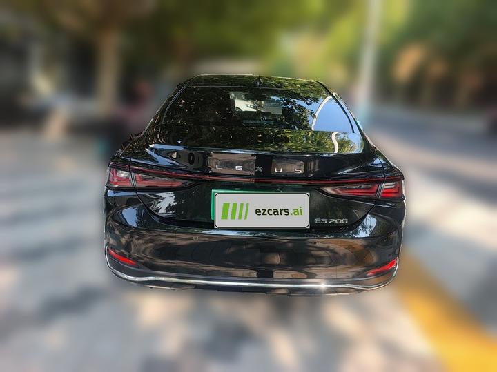 ES 2025 200 Exclusive photo 5