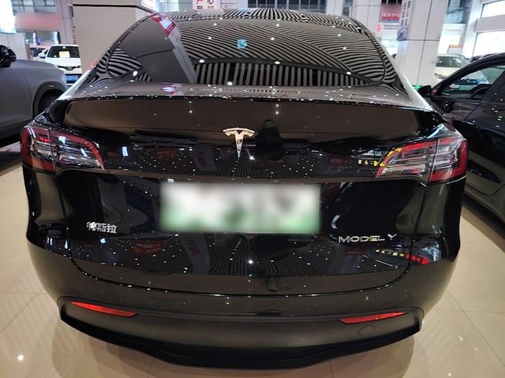 Model Y 2022 RWD photo 5