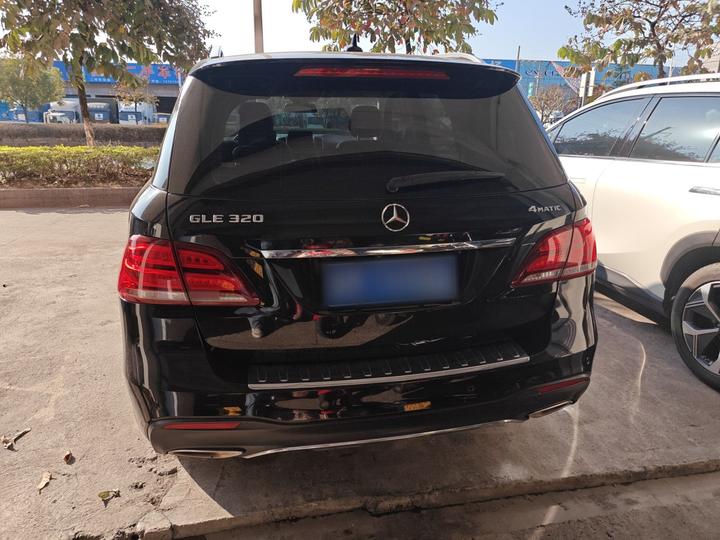 GLE Imported 2016 GLE 320 4MATIC Dynamic photo 3