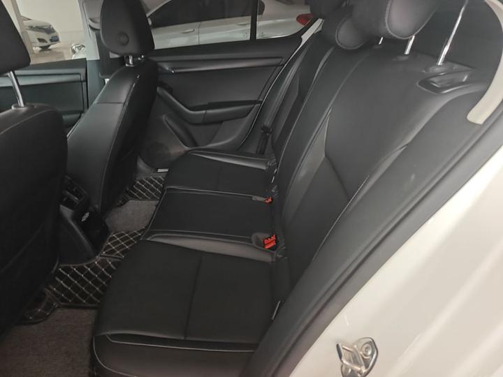 Octavia 2021 1.5L AT Comfort photo 5