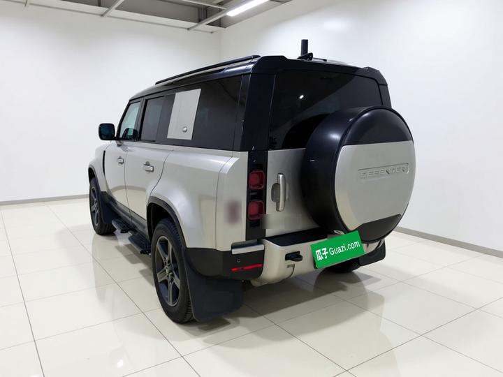 Defender 2022 110 P400 X-DYNAMIC HSE photo 4