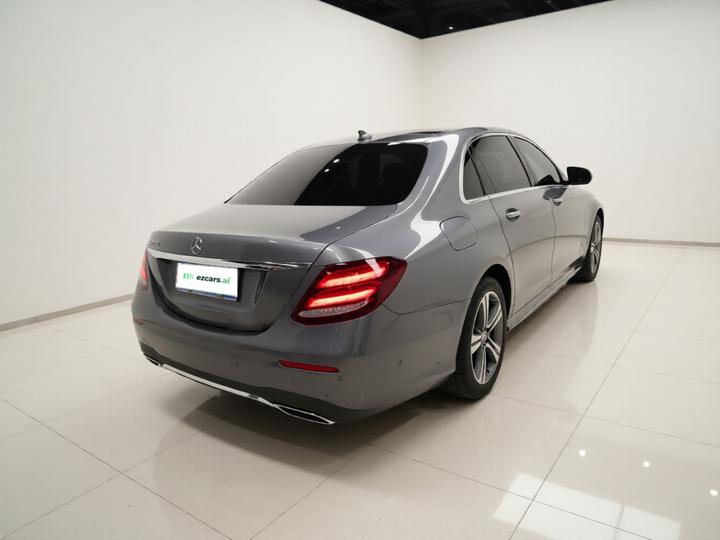 E-Class 2018 E 200 L Sport photo 4