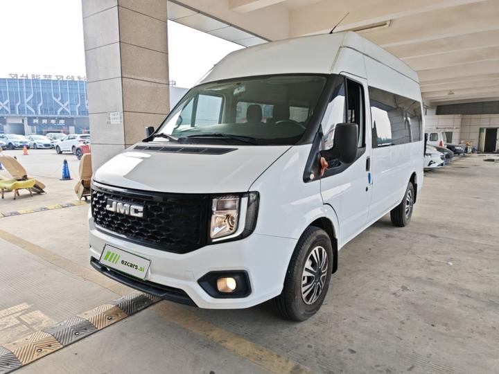 2022 2.0T MT Medium Wheelbase High Roof 6-7-Seater