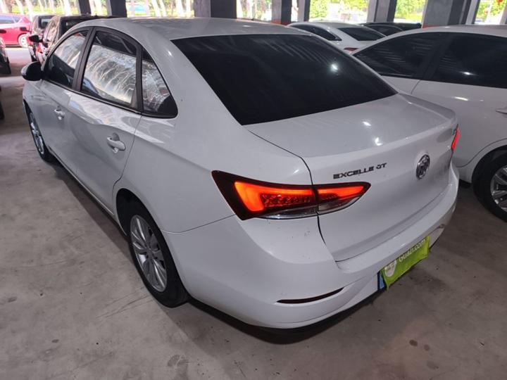Excelle 2021 Facelift Classic 1.5L AT Elite photo 4