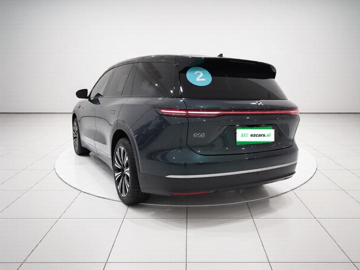 ES8 2023 75kWh Executive photo 4