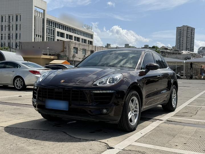 2017 Macan 2.0T