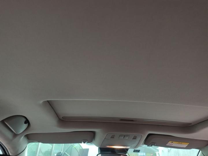 Regal 2015 1.6T Elite Tech photo 8