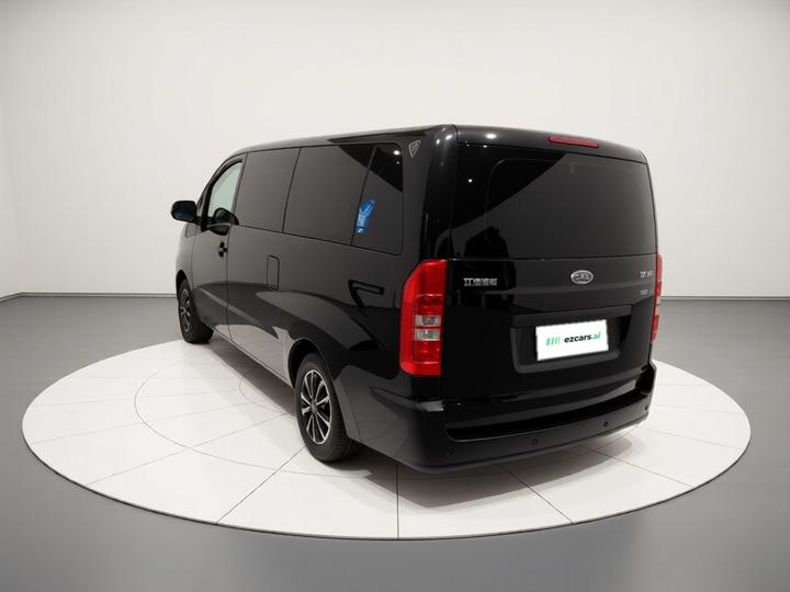 Refine M3 2019 PLUS 1.8L Luxury 9-Seater photo 3