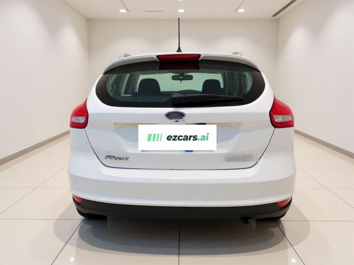Focus 2017 Hatchback 1.6L AT Comfort photo 5