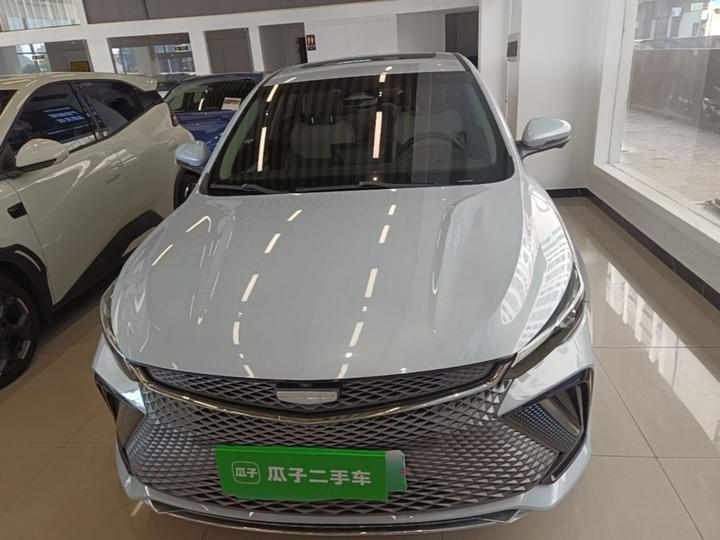 Emgrand L HiP 2022 1.5TD-DHT Pro 100KM Super photo 2