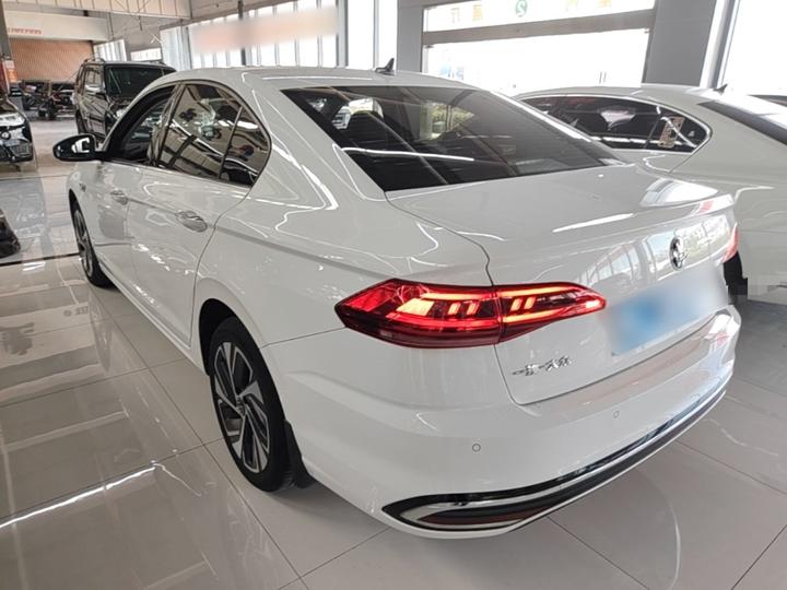 Bora 2023 200TSI DSGPRO photo 4