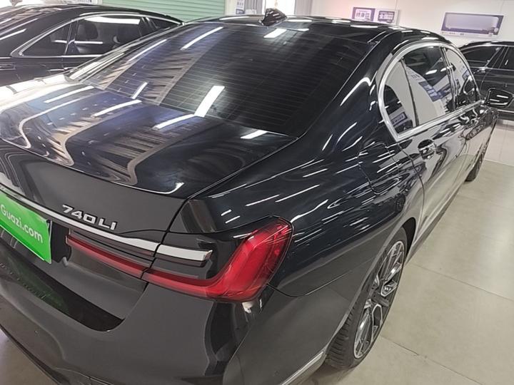 7 Series 2019 Facelift 740Li Exclusive M Sport Package photo 4