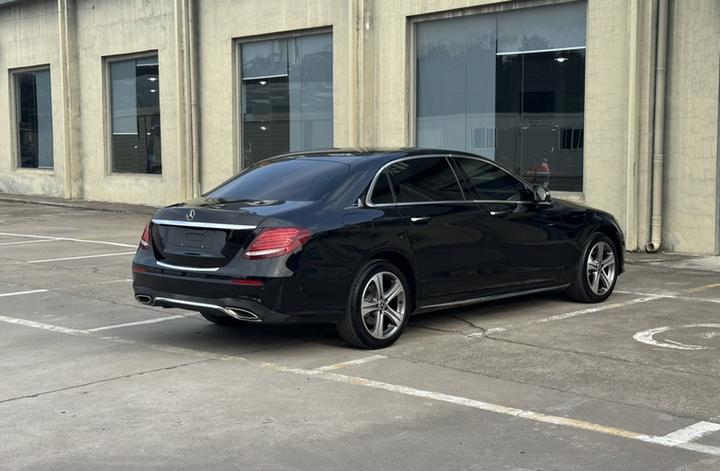 E-Class 2018 Facelift E 200 L photo 7