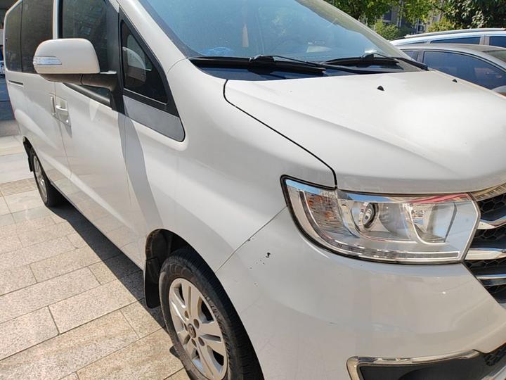 Refine M3 2016 1.6L Luxury Smart photo 3