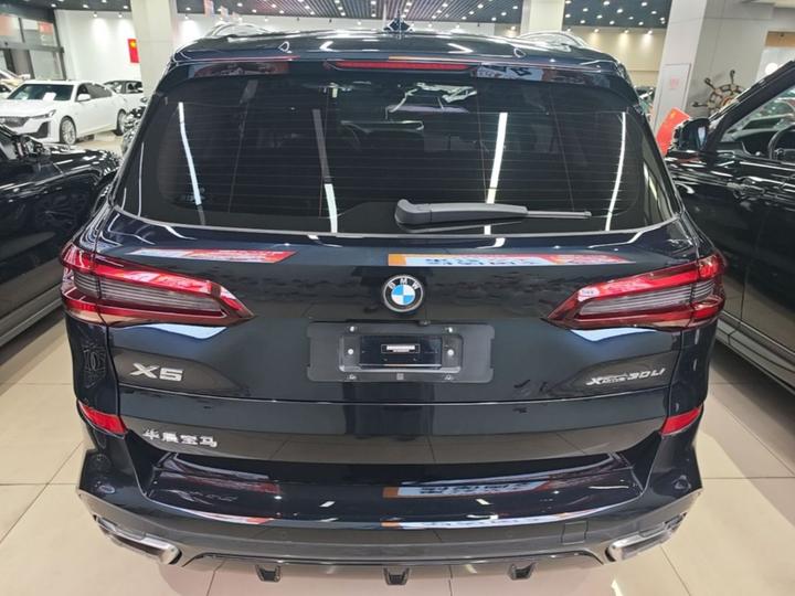 X5 2022 Facelift xDrive 30Li Exclusive M Sport Package photo 5