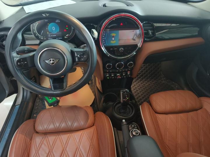 2022 1.5T COOPER 5-Door photo 5