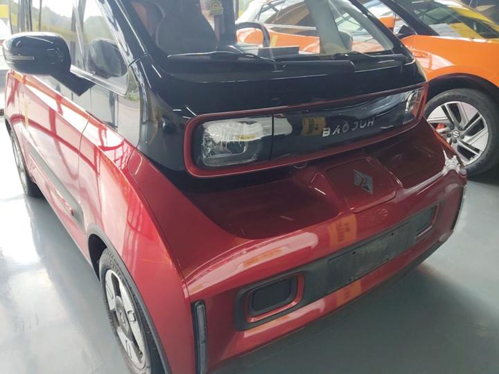 E300 2020 Plus photo 3
