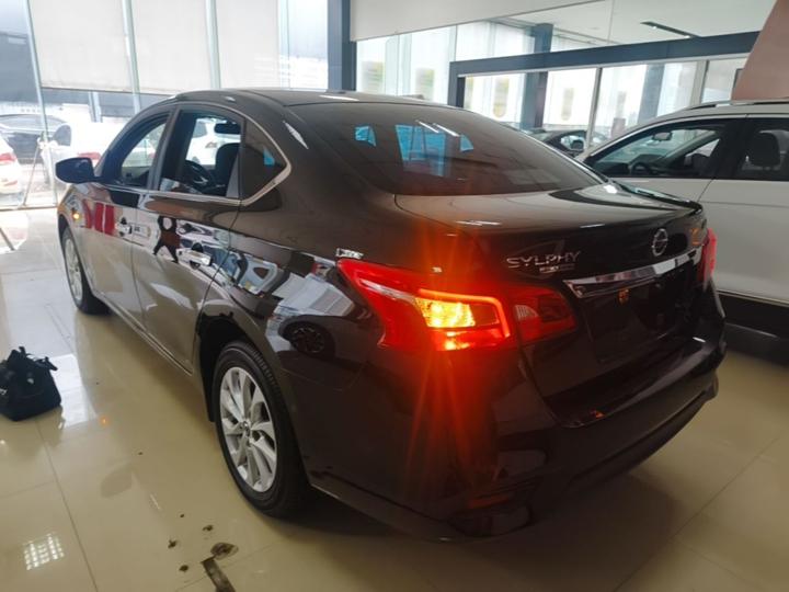 Sylphy 2024 Classic 1.6XE CVT Comfort photo 4