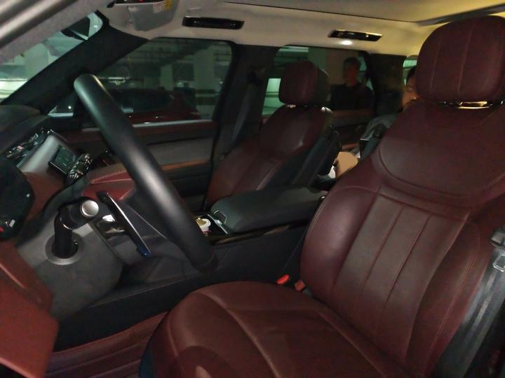 Range Rover Sport 2024 400PS Dynamic SE photo 7
