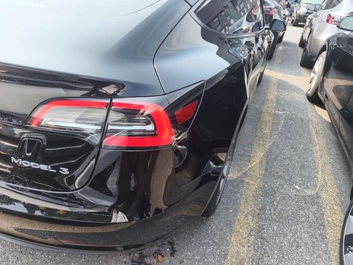 Model 3 2022 RWD photo 7